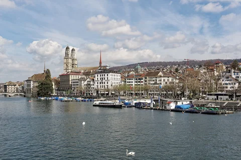 Zürih · Grossmünster ve Limmat Nehri