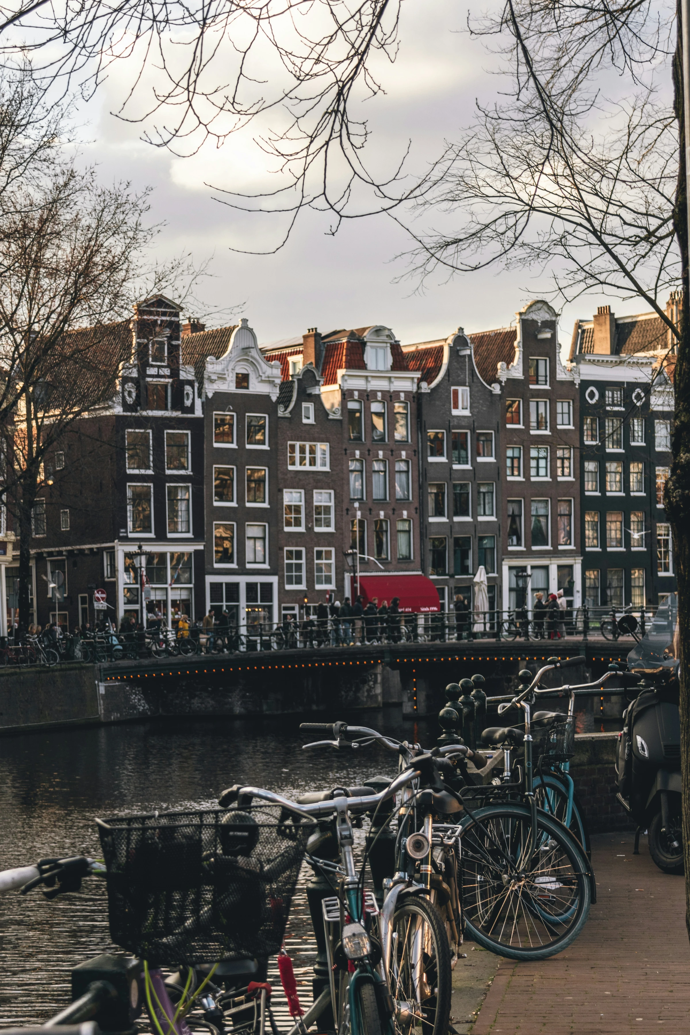 Amsterdam Kanal Evleri