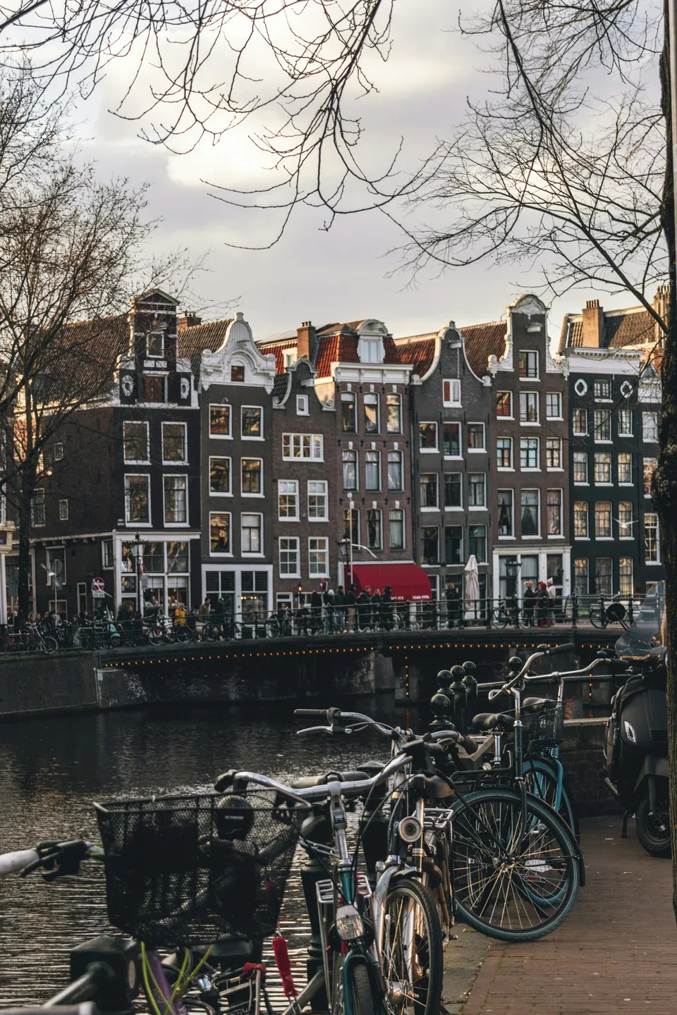 Amsterdam Kanal Evleri