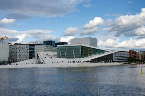 Oslo Opera Binası