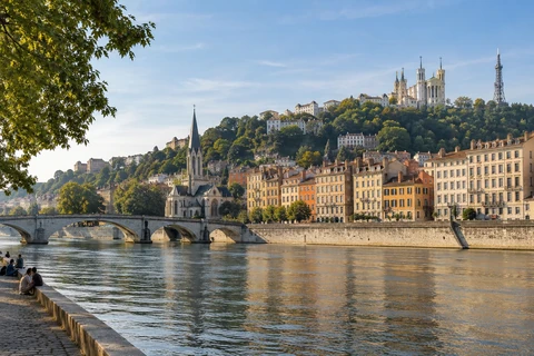 Lyon · Saône Nehri ve Fourvière Tepesi