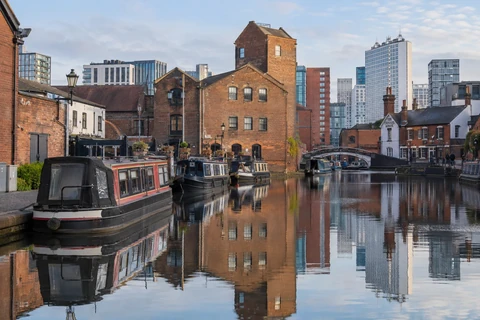 Birmingham · Kanallar ve Şehir